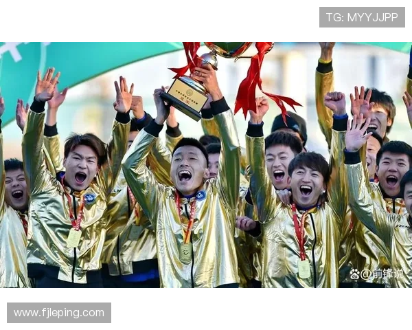 新赛季中超联赛激烈开战 多支球队新援亮相助力争冠