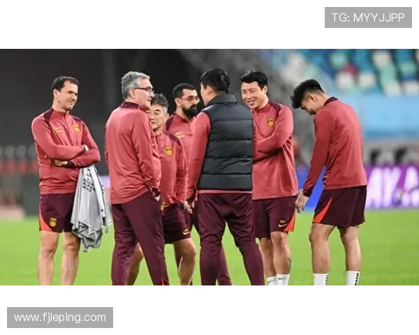 国足世预赛关键战告捷新帅战术调整引发球迷热议媒体关注未来出线前景